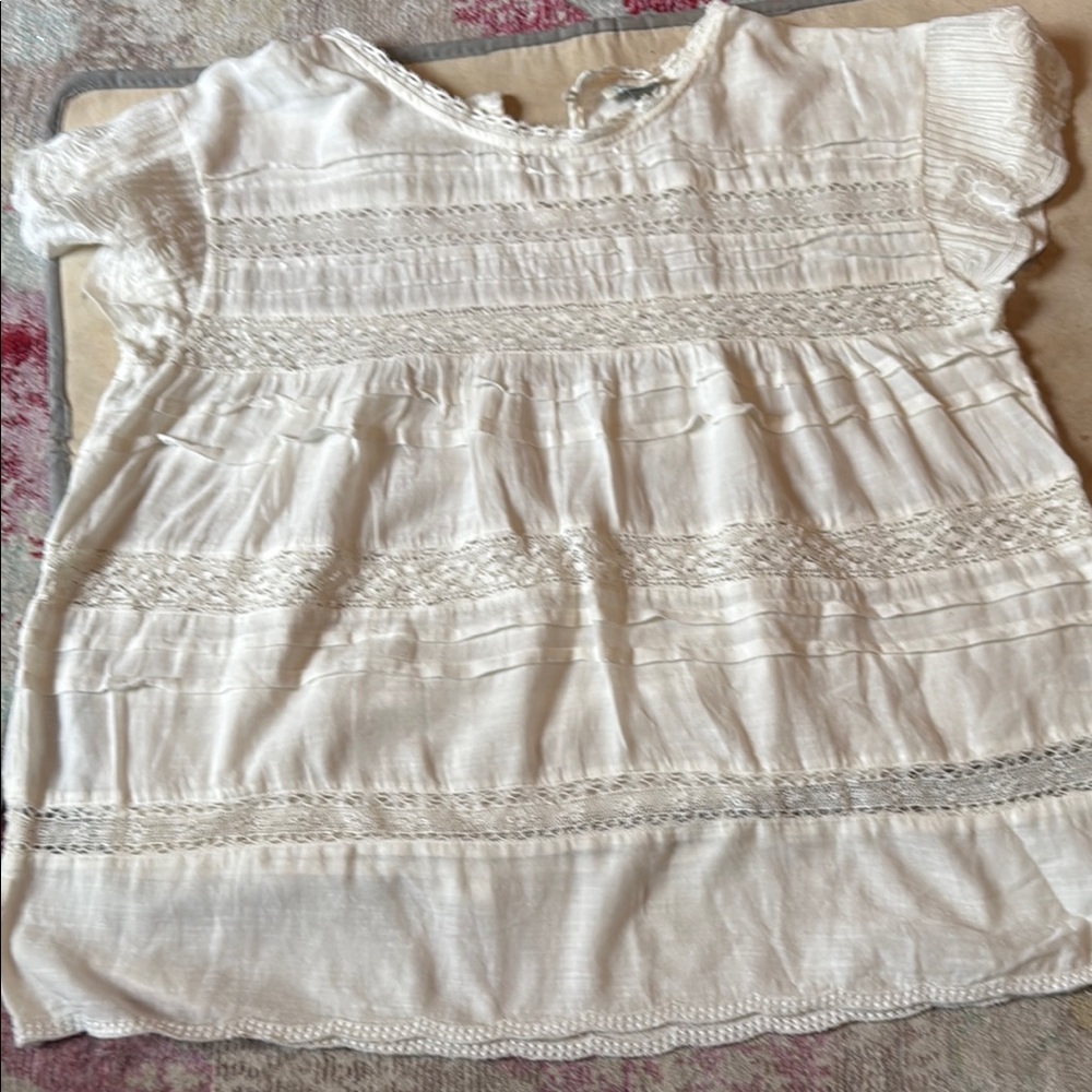 Sundance White Blouse with Lace and Cap Sleeves